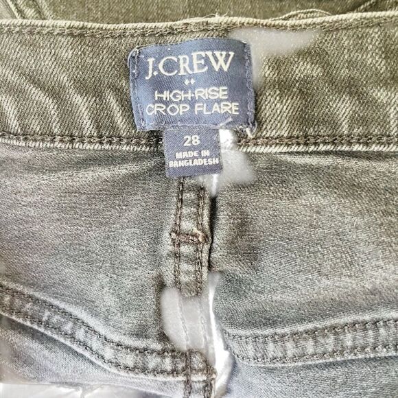 J Crew Factory High Rise Crop Flare, Wash Black, size 28. - Picture 5 of 5